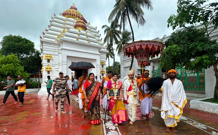 Rath Yatra organized by Paradipt Port